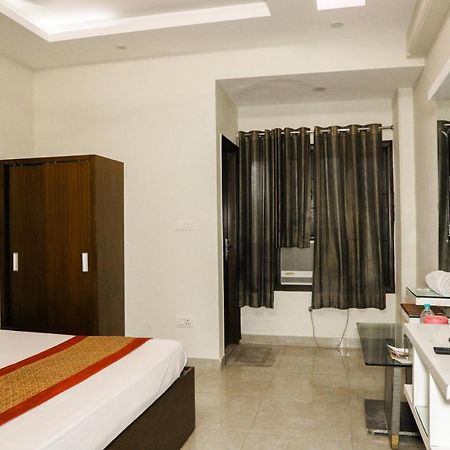 Hotel Centra Inn New Delhi Luaran gambar
