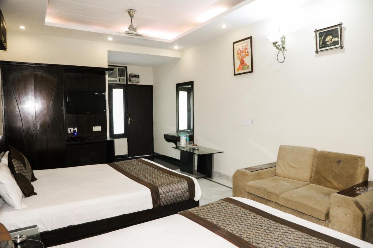 Hotel Centra Inn New Delhi Luaran gambar