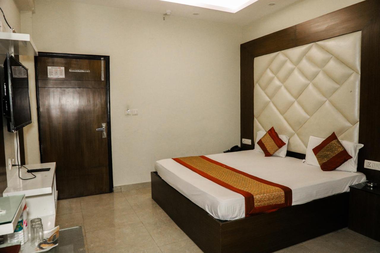 Hotel Centra Inn New Delhi Luaran gambar