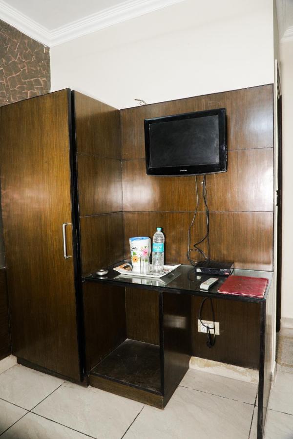 Hotel Centra Inn New Delhi Luaran gambar