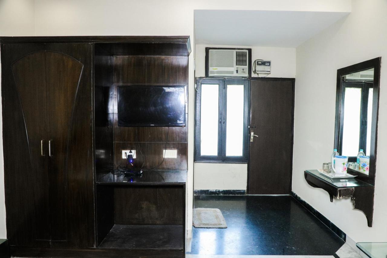 Hotel Centra Inn New Delhi Luaran gambar