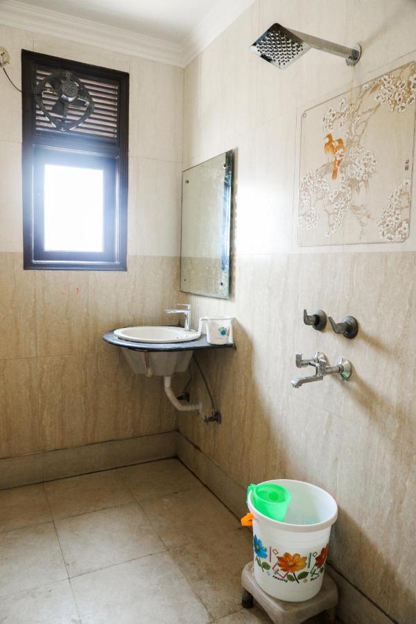 Hotel Centra Inn New Delhi Luaran gambar